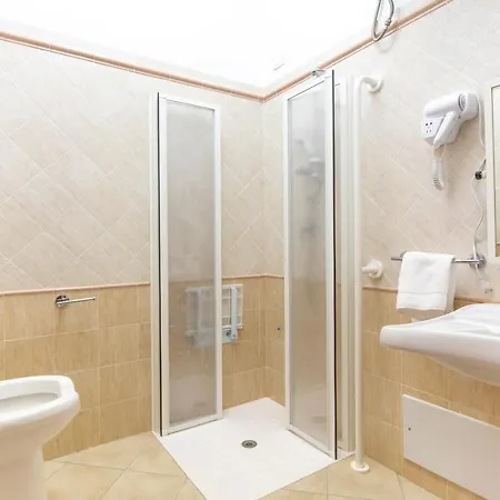 Hotel Dei Tacchi Osini